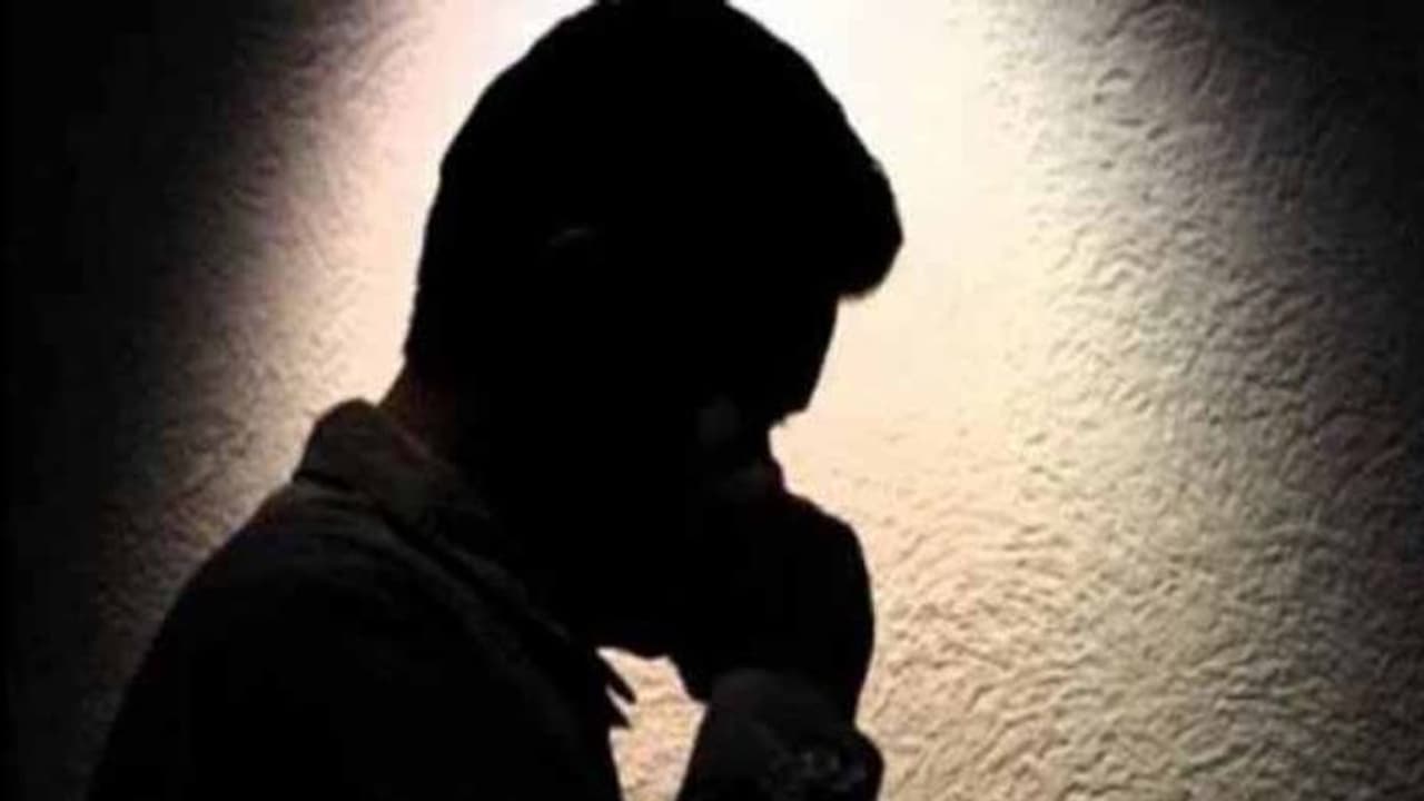 తిక్క కుదిరింది: రాంగ్‌కాల్‌తో వల వేద్దామనుకుంటే..బామ్మతో పెళ్లి