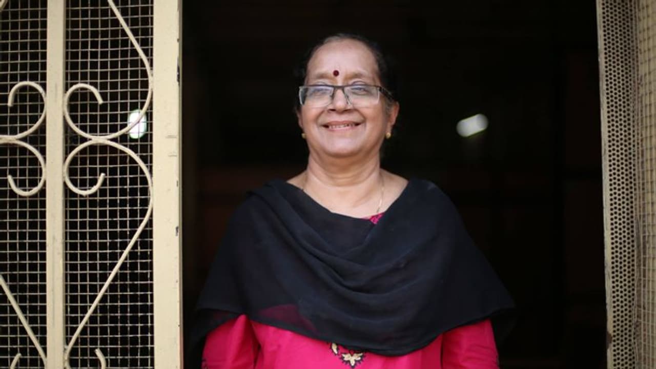 ഒരു കൂട്ടം കുഞ്ഞുങ്ങള് ഭക്ഷണാവശിഷ്ടങ്ങള് പങ്കിട്ട് കഴിക്കുന്നതാണ് കണ്ടത്; അതെന്റെ ജീവിതം മാറ്റി ഒരു കൂട്ടം കുഞ്ഞുങ്ങള് ഭക്ഷണാവശിഷ്ടങ്ങള് പങ്കിട്ട് കഴിക്കുന്നതാണ് കണ്ടത്; അതെന്റെ ജീവിതം മാറ്റി