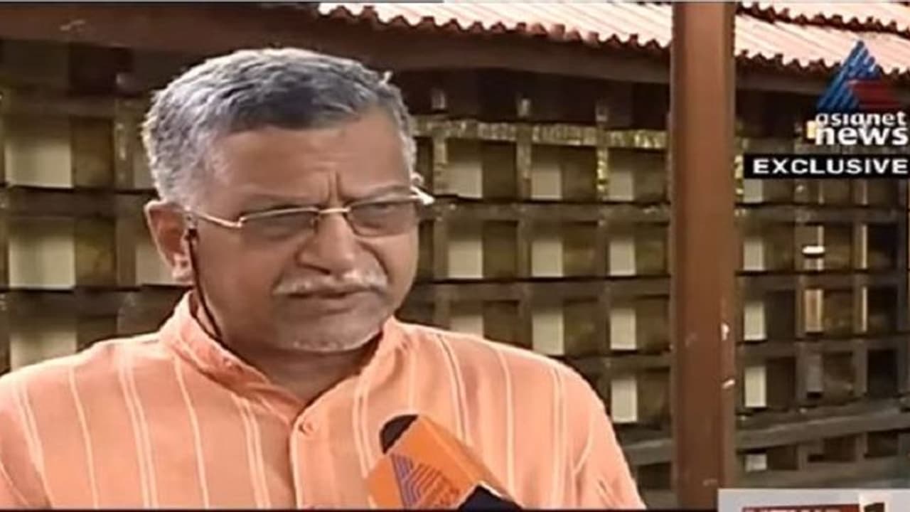 രാജാവില്ലാതെ പിന്നെന്തിനാണ് മന്ത്രിയെന്ന് പന്തളം രാജപ്രതിനിധി രാജാവില്ലാതെ പിന്നെന്തിനാണ് മന്ത്രിയെന്ന് പന്തളം രാജപ്രതിനിധി