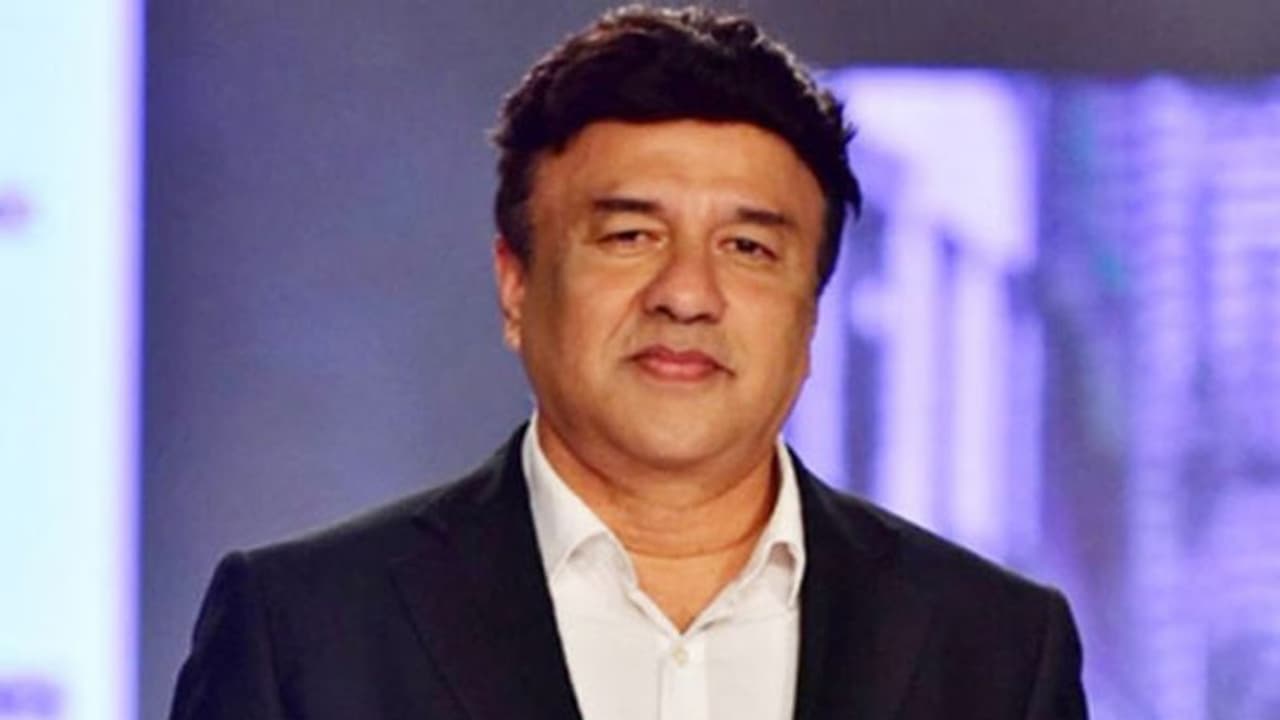 #మీటూ: ఆ మ్యూజిక్ డైరెక్టర్ ప్యాంట్ జిప్ తీసి.. వేధించాడు! #మీటూ: ఆ మ్యూజిక్ డైరెక్టర్ ప్యాంట్ జిప్ తీసి.. వేధించాడు!