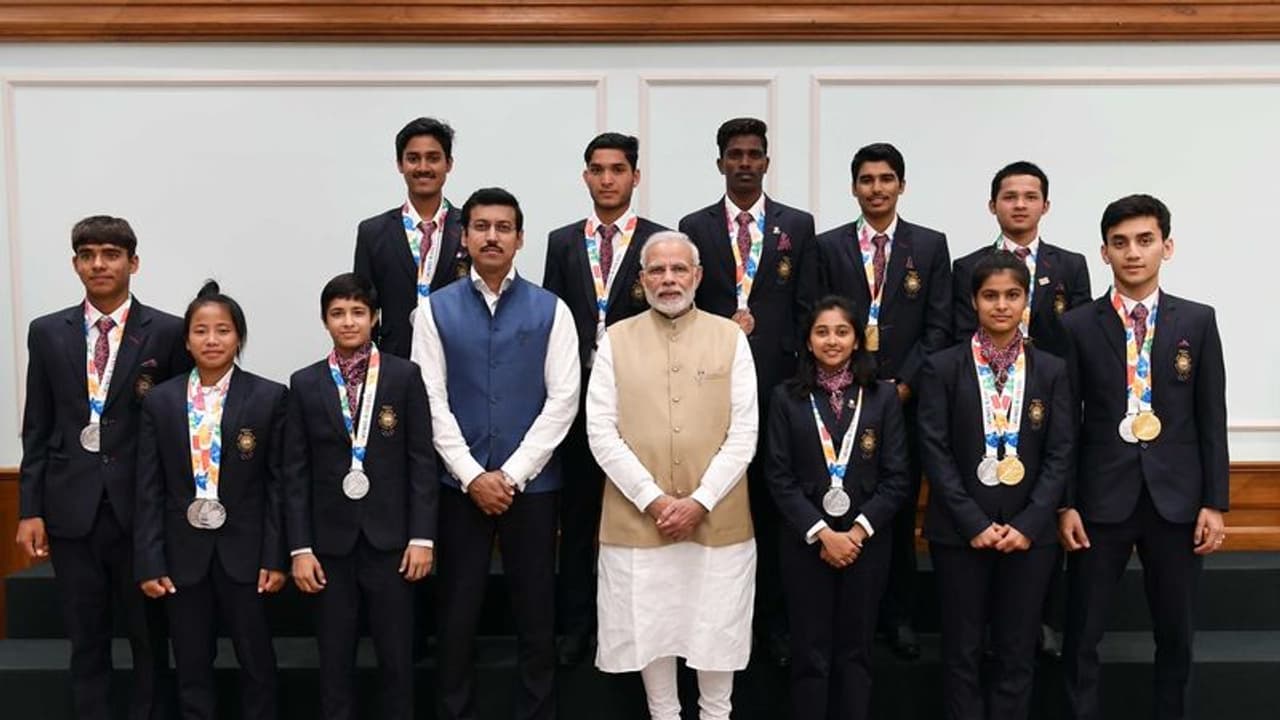 ಯೂತ್ ಒಲಿಂಪಿಕ್ಸ್ ಪದಕ ವಿಜೇತರನ್ನ ಭೇಟಿಯಾದ ಪ್ರಧಾನಿ ಮೋದಿ ಯೂತ್ ಒಲಿಂಪಿಕ್ಸ್ ಪದಕ ವಿಜೇತರನ್ನ ಭೇಟಿಯಾದ ಪ್ರಧಾನಿ ಮೋದಿ