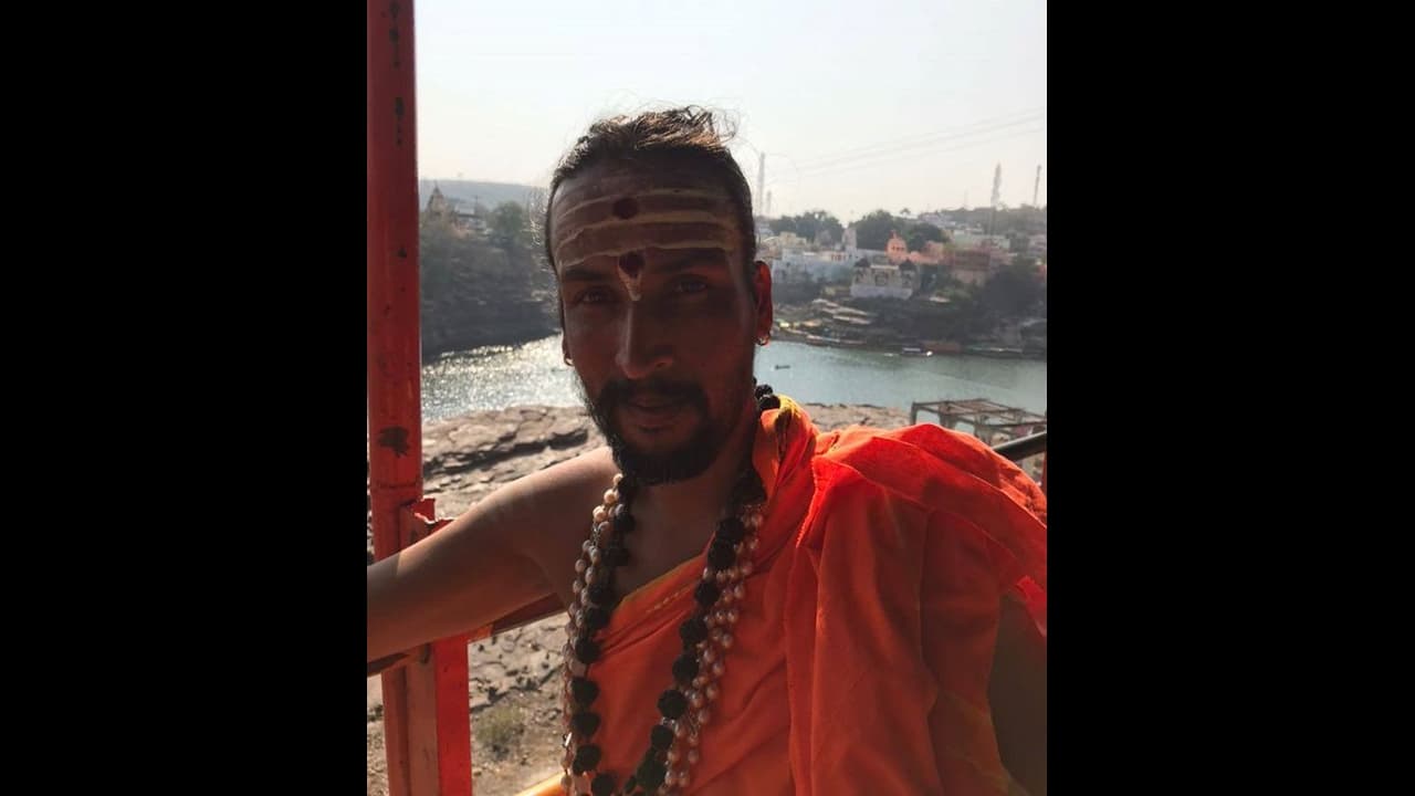 ಪ್ರತಿನಿತ್ಯ 700 ಮಂದಿಗೆ ಅನ್ನ ನೀಡುವ ಮಾದರಿ ಜ್ಯೋತಿಷಿ