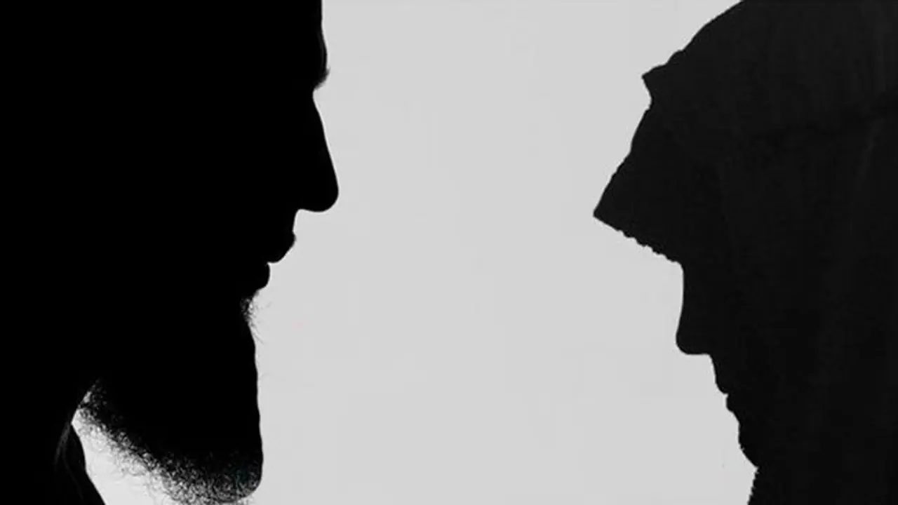 फ्रांस से फोन पर दिया तीन तलाक, देवर से हलाला कराने का भी दबाव फ्रांस से फोन पर दिया तीन तलाक, देवर से हलाला कराने का भी दबाव