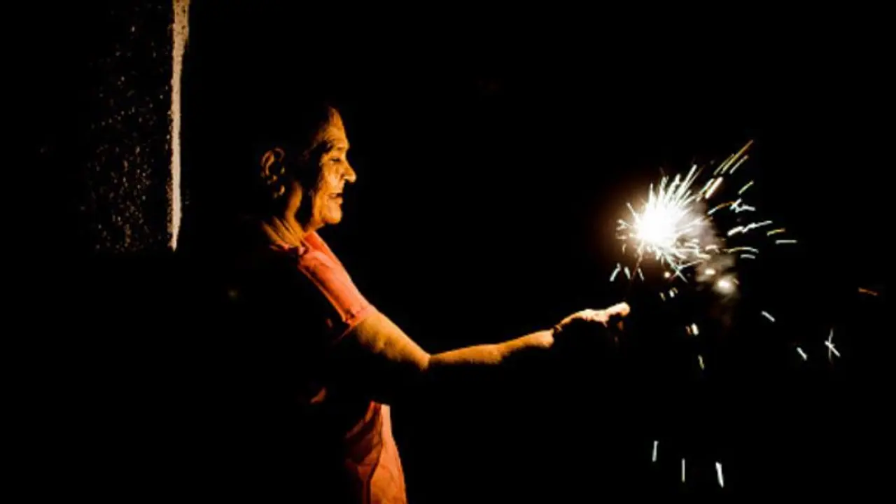 Supreme Court allows sale, use of low emission firecrackers with conditions