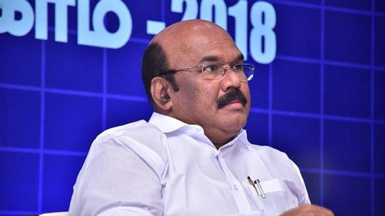 அதிமுக யாருடன் கூட்டணி? அமைச்சர் ஜெயக்குமார் பரபரப்பு தகவல் அதிமுக யாருடன் கூட்டணி? அமைச்சர் ஜெயக்குமார் பரபரப்பு தகவல்