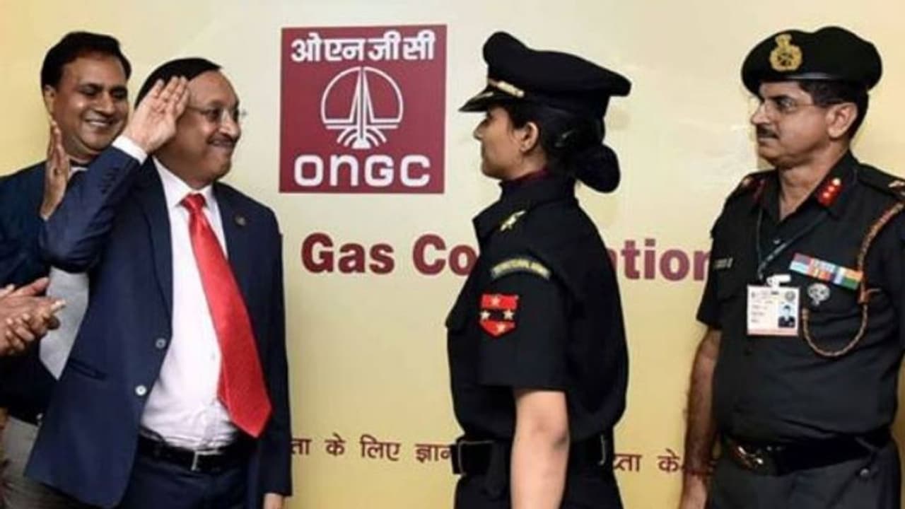 ശില്‍പി ഗര്‍ഗ്മുഖ്, ഇന്ത്യന്‍ ടെറിറ്റോറിയല്‍ ആര്‍മിയില്‍ ആദ്യ വനിതാ ഉദ്യോഗസ്ഥ