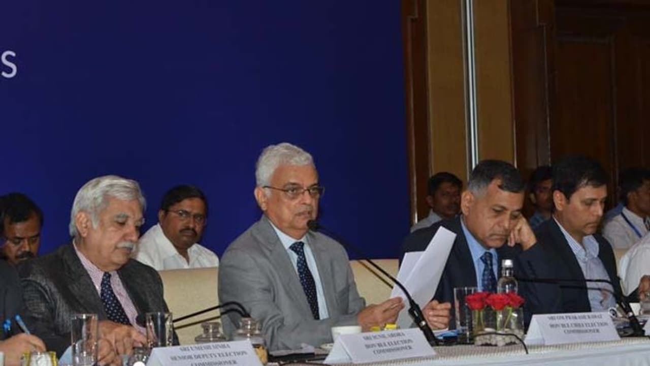 పారదర్శకంగా ఎన్నికల నిర్వహణ.. ఓటర్ల జాబితాను సరిదిద్దుతాం: ఓపీ రావత్ పారదర్శకంగా ఎన్నికల నిర్వహణ.. ఓటర్ల జాబితాను సరిదిద్దుతాం: ఓపీ రావత్