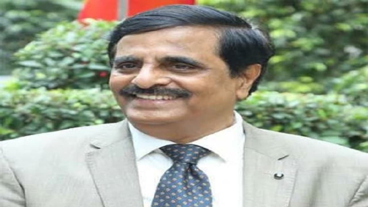 ಧಾರವಾಡ ಸಾಹಿತ್ಯ ಸಮ್ಮೇಳನ ಮುಂದೂಡಿಕೆ ಧಾರವಾಡ ಸಾಹಿತ್ಯ ಸಮ್ಮೇಳನ ಮುಂದೂಡಿಕೆ