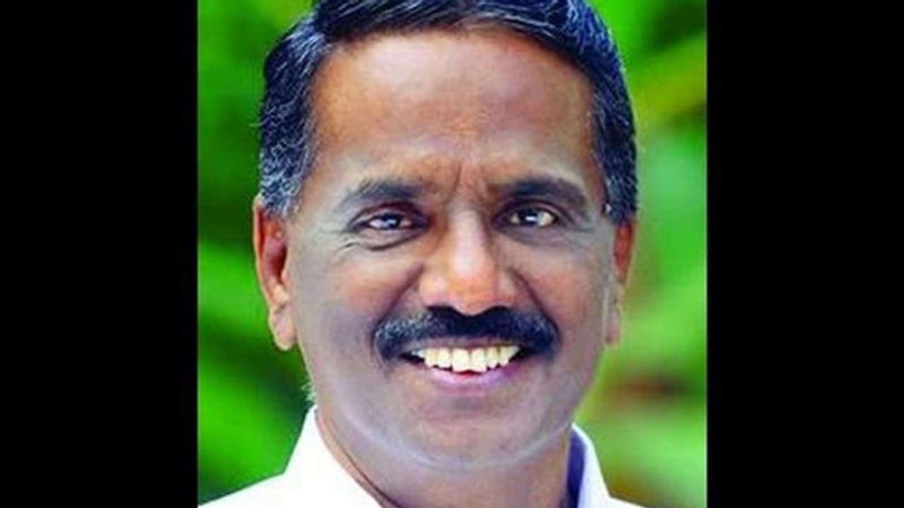 മിച്ചഭൂമി കൈവശം വയ്ക്കാന് സിപിഎം എംഎല്എയ്ക്ക് റവന്യൂവകുപ്പിന്റെ ഒത്താശ മിച്ചഭൂമി കൈവശം വയ്ക്കാന് സിപിഎം എംഎല്എയ്ക്ക് റവന്യൂവകുപ്പിന്റെ ഒത്താശ