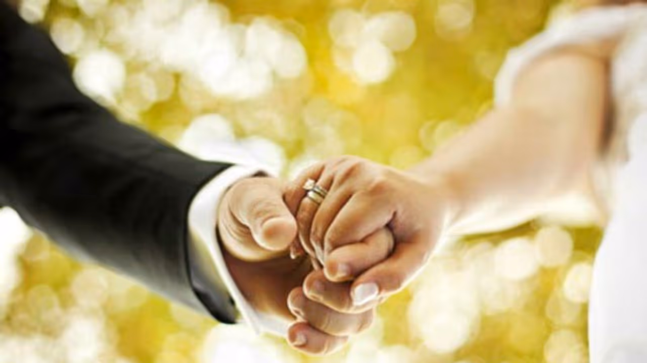 మొదటి భార్యతో కాపురానికి అడ్డు: సెకండ్ వైఫ్‌కు షాకిచ్చిన భర్త