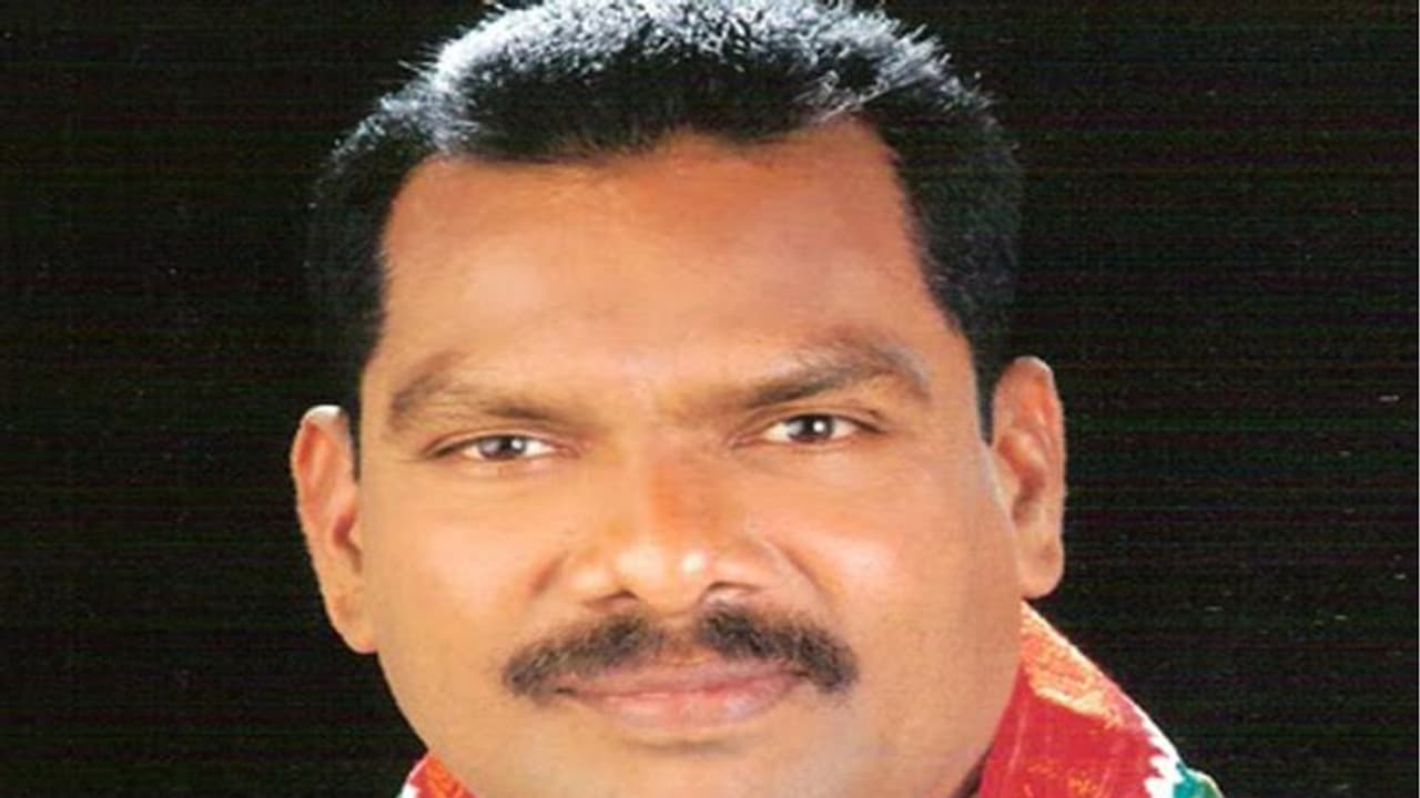 కేసీఆర్ పతనం గజ్వెల్ నుంచే మొదలు: నర్సారెడ్డి