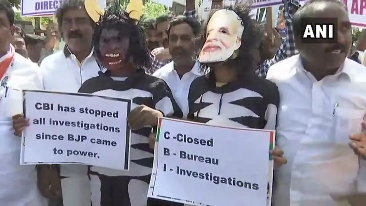 CBI vs CBI: Senior Congress leaders join Rahul Gandhi in protest against Modi government CBI vs CBI: Senior Congress leaders join Rahul Gandhi in protest against Modi government