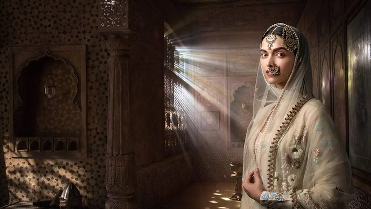 5 years of Bajirao Mastani: Deepika Padukone celebrates, shares unseen picture with Sanjay Leela Bhansali 5 years of Bajirao Mastani: Deepika Padukone celebrates, shares unseen picture with Sanjay Leela Bhansali