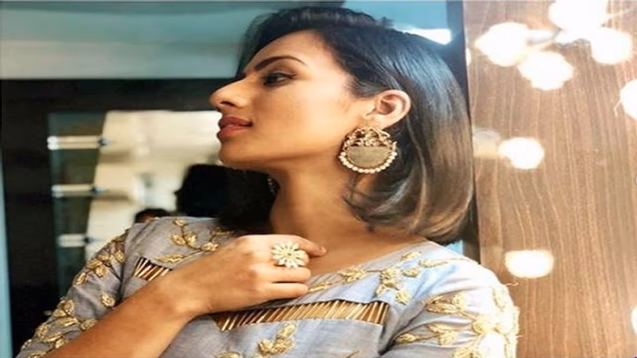 ಮೀಟೂ ಮೇಡಂ ಶ್ರುತಿ ಸಿನಿಮಾದಿಂದ ಔಟ್ ? ಮೀಟೂ ಮೇಡಂ ಶ್ರುತಿ ಸಿನಿಮಾದಿಂದ ಔಟ್ ?