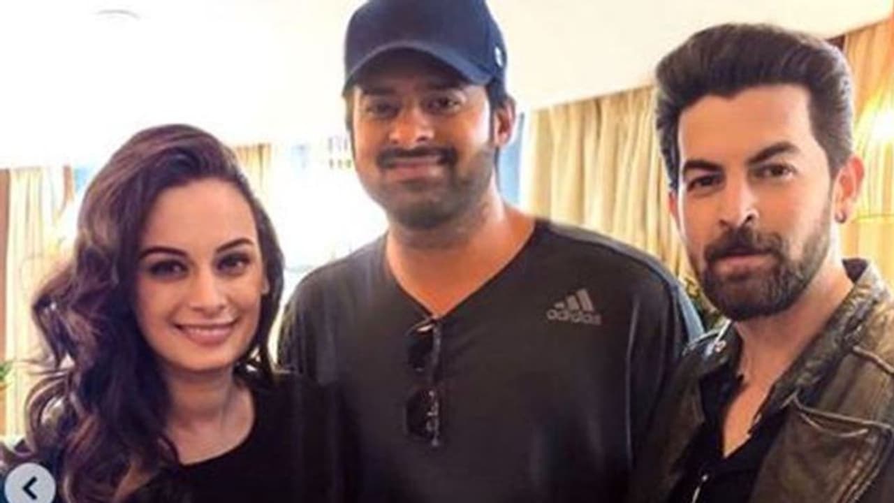 സാഹോയുടെ ബിഹൈൻഡ് ദ സീൻ വീഡിയോയും സൂപ്പര്ഹിറ്റ്, ആഘോഷമാക്കി താരങ്ങള് സാഹോയുടെ ബിഹൈൻഡ് ദ സീൻ വീഡിയോയും സൂപ്പര്ഹിറ്റ്, ആഘോഷമാക്കി താരങ്ങള്