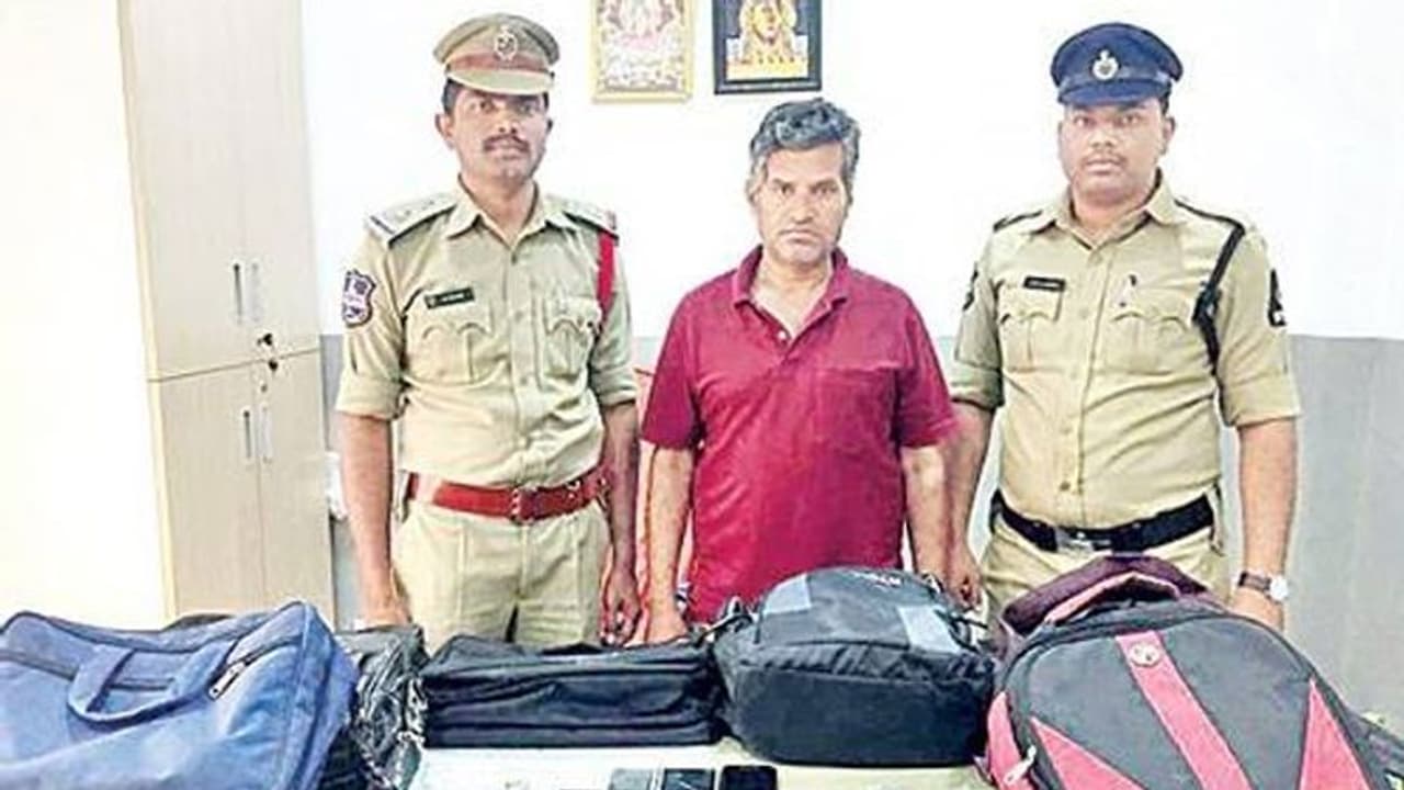 బ్రాహ్మణులపై కోపంతో సినీ గేయరచయిత దొంగగా మారాడా..? బ్రాహ్మణులపై కోపంతో సినీ గేయరచయిత దొంగగా మారాడా..?