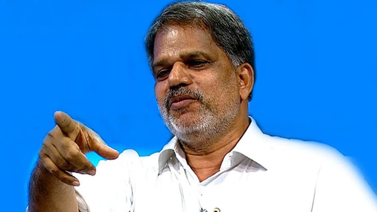 വനിതാ മതില്: മൂന്ന് ദശലക്ഷം വനിതകളെ അണിനിരത്തുമെന്ന് ഇടതുമുന്നണി വനിതാ മതില്: മൂന്ന് ദശലക്ഷം വനിതകളെ അണിനിരത്തുമെന്ന് ഇടതുമുന്നണി