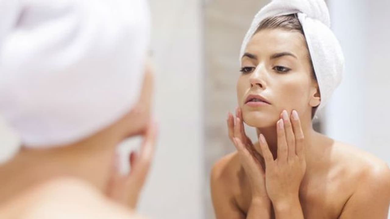 বলিরেখার সমস্যায় ভুগছেন, জানুন কীভাবে মিলবে সমাধান বলিরেখার সমস্যায় ভুগছেন, জানুন কীভাবে মিলবে সমাধান