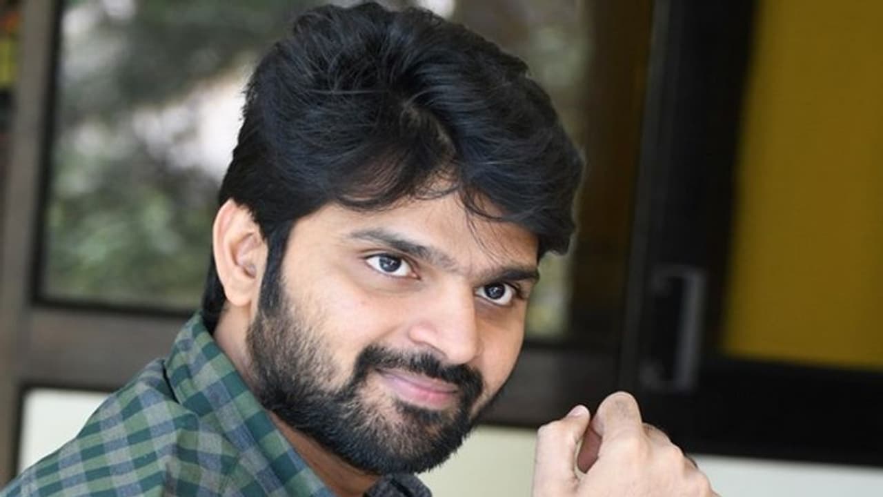 చెత్త రివ్యూలంటూ పోస్టర్.. నాకు సంబంధం లేదన్న హీరో! చెత్త రివ్యూలంటూ పోస్టర్.. నాకు సంబంధం లేదన్న హీరో!