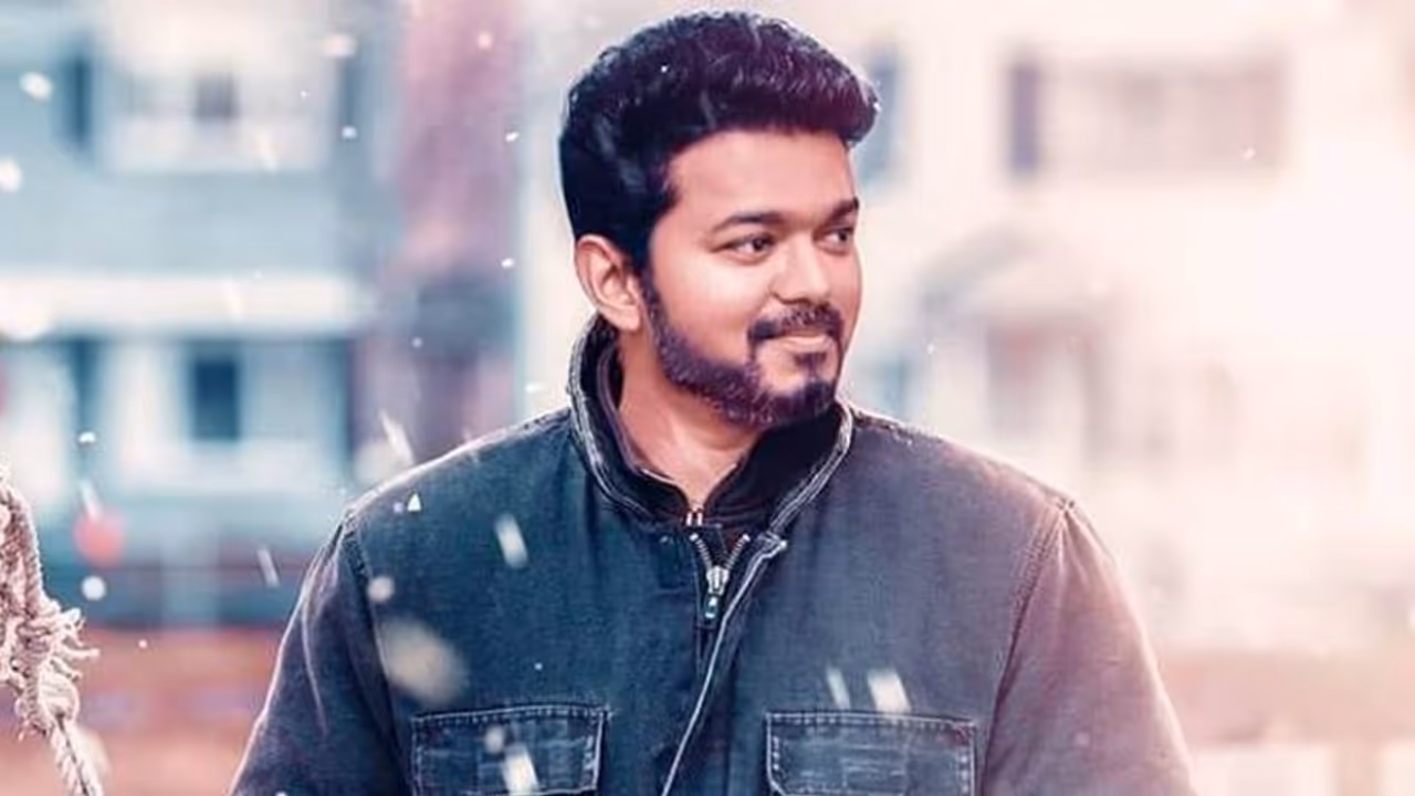 Sarkar plagiarism row: Madras high court to decide fate of Vijay's film today