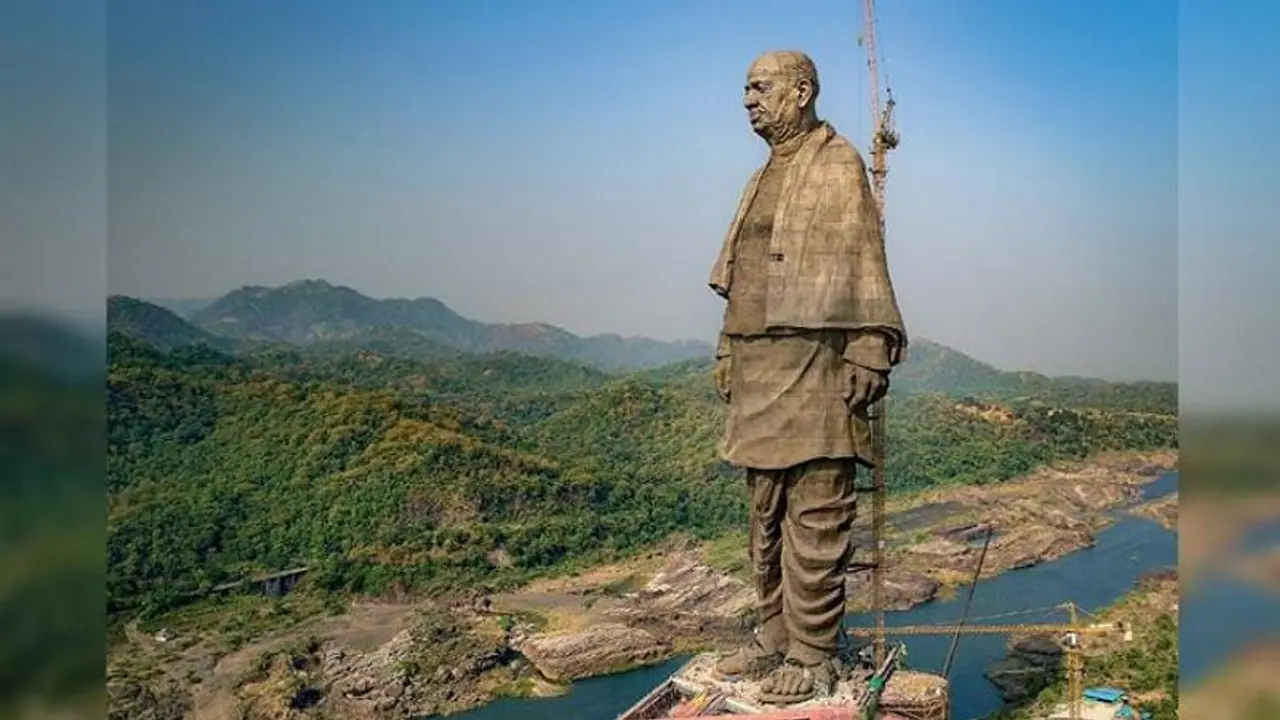 Sardar Patel allowed Jawaharlal Nehru to become PM only out of respect for Mahatma Gandhi