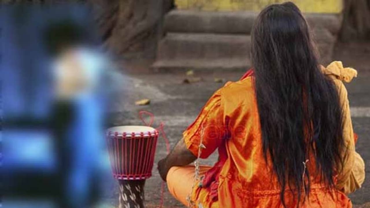 ‘‘కష్టాలు తీరాలంటే... బట్టలు విప్పి వీడియో తీసి పంపు’’