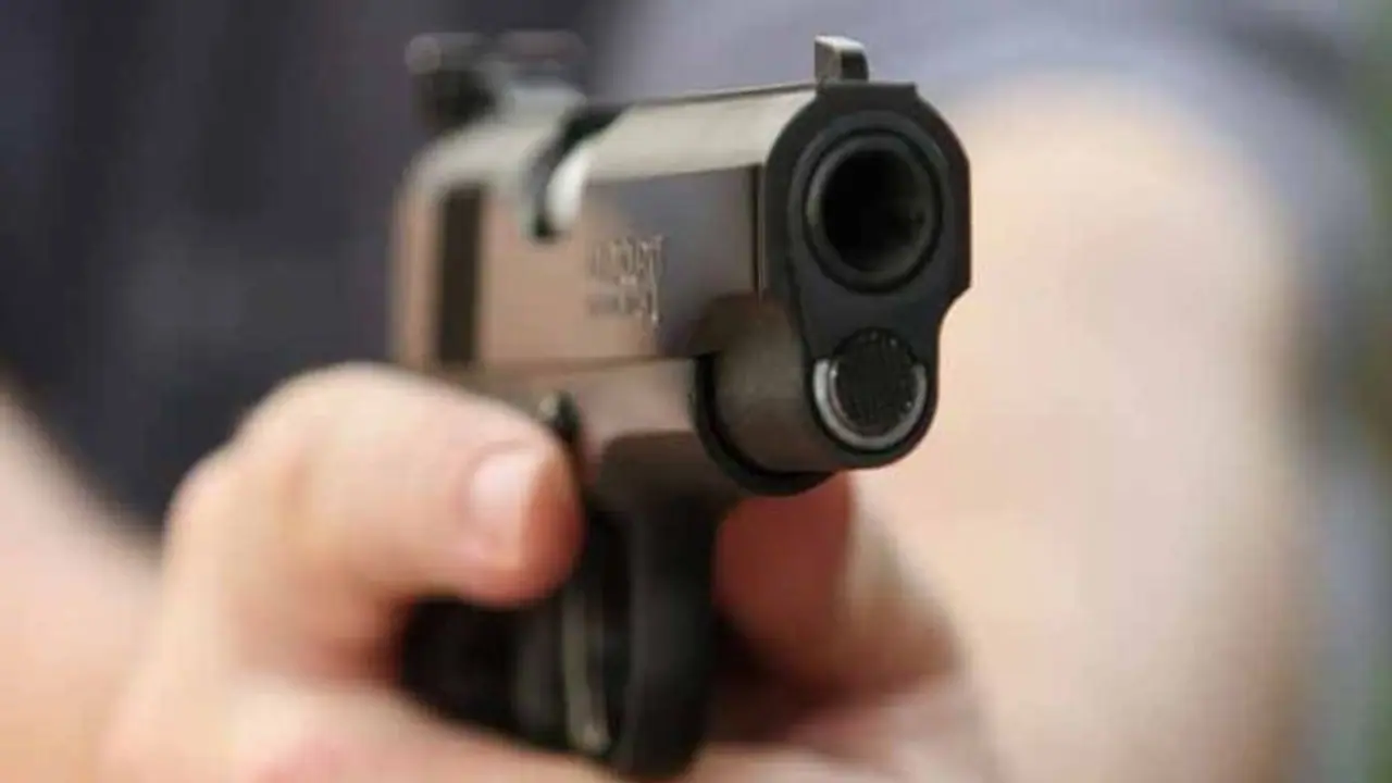 Bengaluru cop shoots killer of two; arrest him within hours of crime