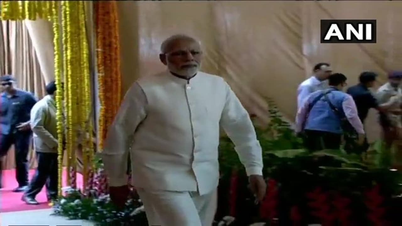 దేశ సమగ్రతకు పటేల్ కృషి: మోడీ దేశ సమగ్రతకు పటేల్ కృషి: మోడీ