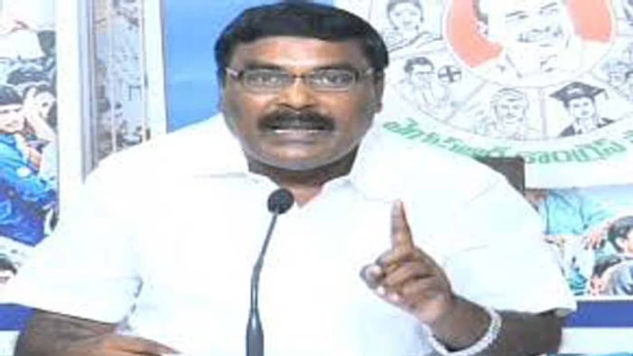 జగన్ ను అరెస్ట్ చేస్తారా, దమ్ముంటే చెయ్యండి: మంత్రులకు మేరుగ సవాల్