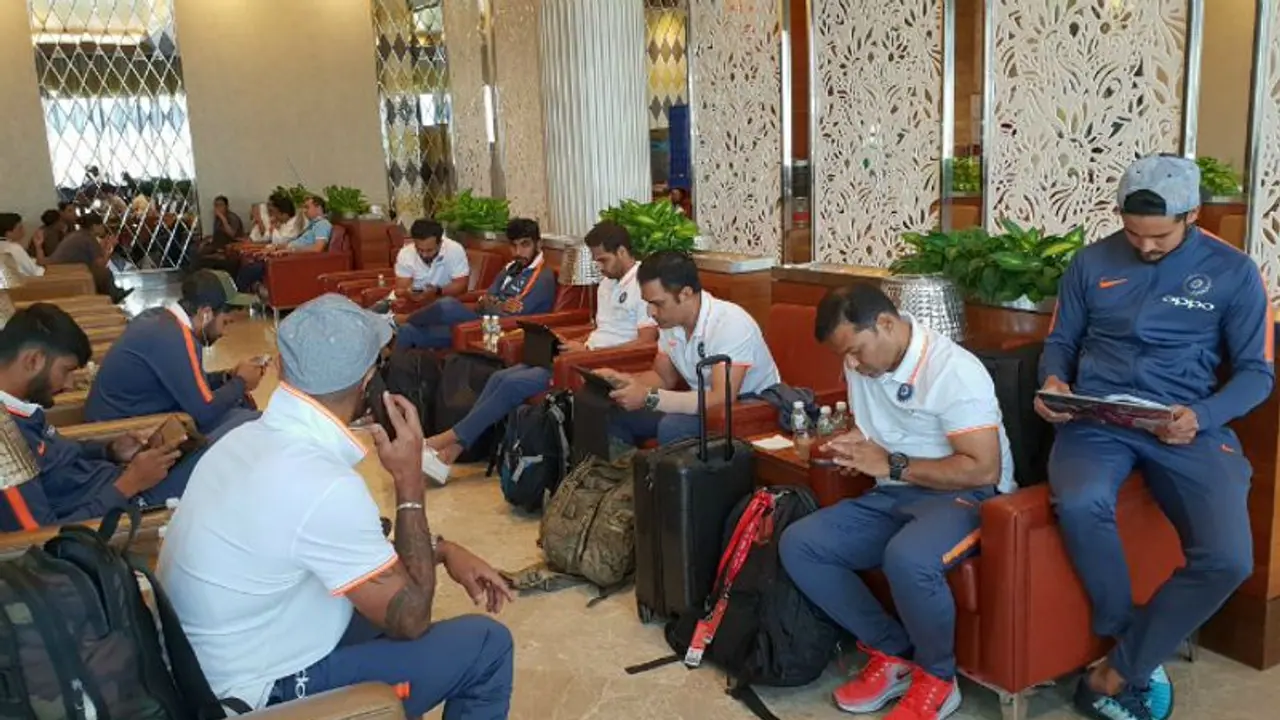 Were Virat Kohli and Co playing PUBG at Mumbai airport? Debate rages on Twitter