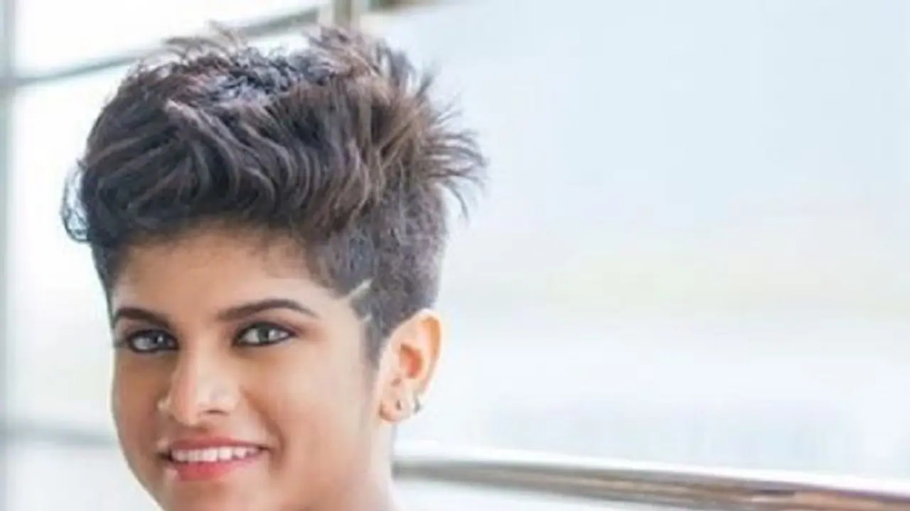 கட்டிப் பிடித்தார்… முத்தமிட்டார்.. படுக்கையில் வீழ்த்தினார்… நடிகை அனன்யா மீ டூ வில் புகார் அளித்தது யார் மீது தெரியுமா ? கட்டிப் பிடித்தார்… முத்தமிட்டார்.. படுக்கையில் வீழ்த்தினார்… நடிகை அனன்யா மீ டூ வில் புகார் அளித்தது யார் மீது தெரியுமா ?