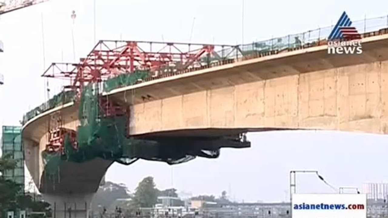 കൊച്ചി മെട്രോയുടെ നാഴികക്കല്ലായ കാന്റിലിവര് പാല നിര്മ്മാണം അവസാനഘട്ടത്തില് കൊച്ചി മെട്രോയുടെ നാഴികക്കല്ലായ കാന്റിലിവര് പാല നിര്മ്മാണം അവസാനഘട്ടത്തില്