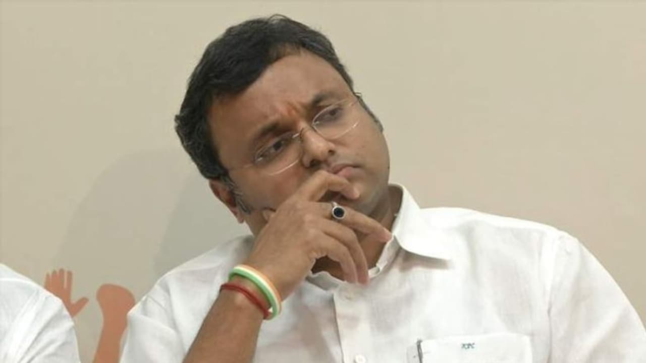 കാര്ത്തി ചിദംബരത്തിന്റെ വിദേശ യാത്രയ്ക്കുള്ള അപേക്ഷ സുപ്രീംകോടതി തള്ളി കാര്ത്തി ചിദംബരത്തിന്റെ വിദേശ യാത്രയ്ക്കുള്ള അപേക്ഷ സുപ്രീംകോടതി തള്ളി