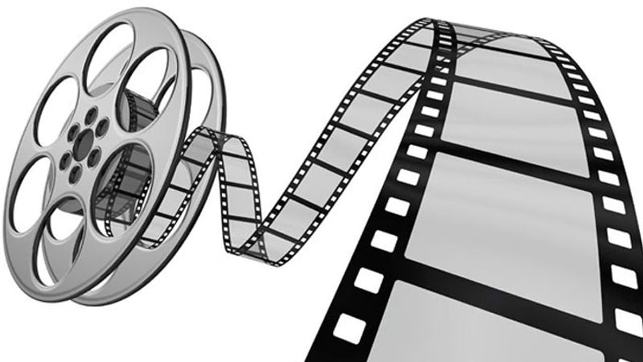 సినీ కళాకారుడి నిర్వాకం.. భార్యకి ఇంట్లోనే ప్రసవం! సినీ కళాకారుడి నిర్వాకం.. భార్యకి ఇంట్లోనే ప్రసవం!