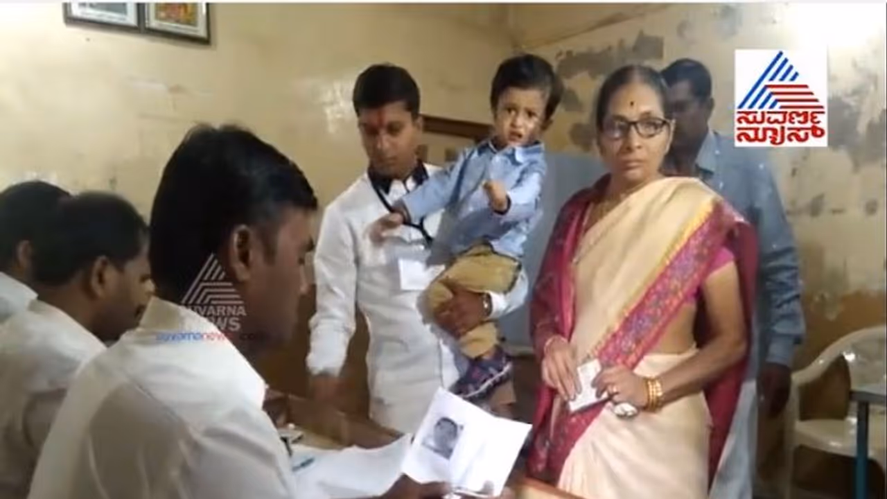 ಗೆಲುವು ನಮ್ಮದೇ: ಆನಂದ ನ್ಯಾಮಗೌಡ ಮತದಾನ! ಗೆಲುವು ನಮ್ಮದೇ: ಆನಂದ ನ್ಯಾಮಗೌಡ ಮತದಾನ!