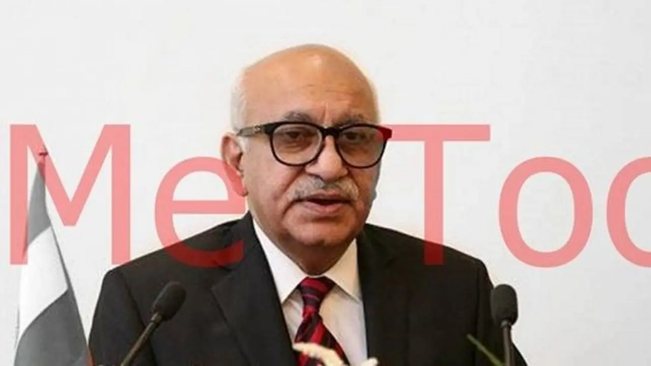 MJ Akbar says Priya Ramani's Me Too allegations tarnished his family's image MJ Akbar says Priya Ramani's Me Too allegations tarnished his family's image