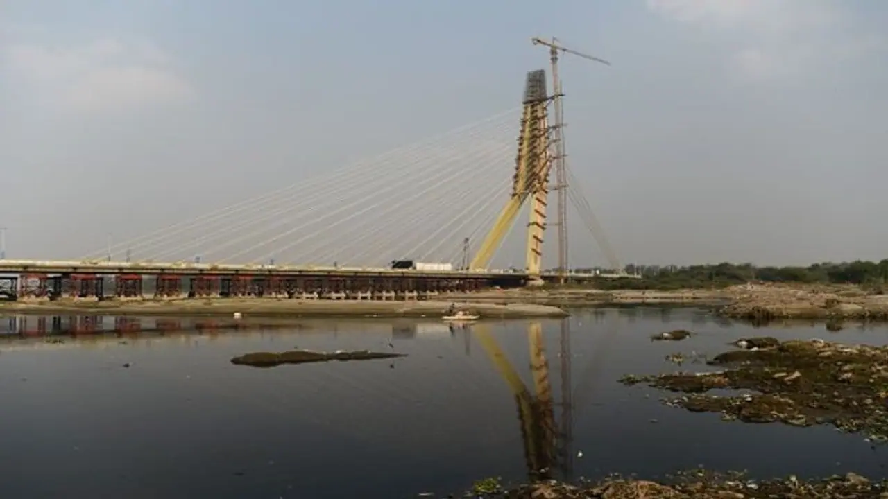 Delhi's Signature Bridge turns into nightmare for public as govt goofs up on opening time