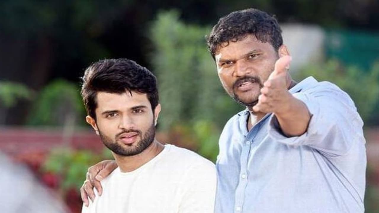 గీత గోవిందం ఎఫెక్ట్.. పది కోట్ల బంపర్ అఫర్! గీత గోవిందం ఎఫెక్ట్.. పది కోట్ల బంపర్ అఫర్!