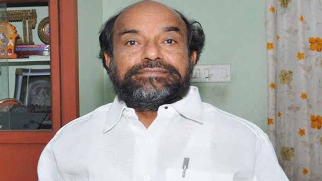 బీసీలు ఏకమై అధికారం చేజిక్కించుకోవాల్సిన సమయం ఆసన్నమైంది: ఆర్.కృష్ణయ్య బీసీలు ఏకమై అధికారం చేజిక్కించుకోవాల్సిన సమయం ఆసన్నమైంది: ఆర్.కృష్ణయ్య