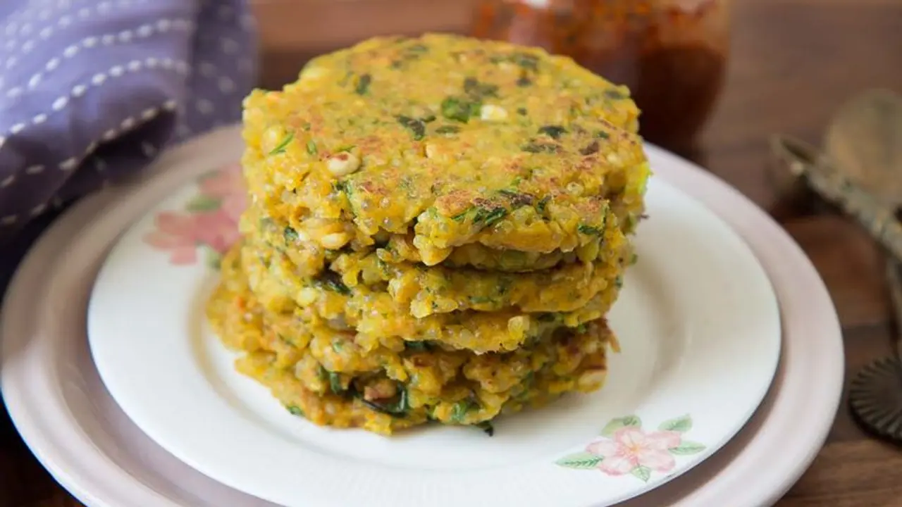 மரவள்ளிக் கிழங்கு அடை செய்வது எப்படி? மரவள்ளிக் கிழங்கு அடை செய்வது எப்படி?