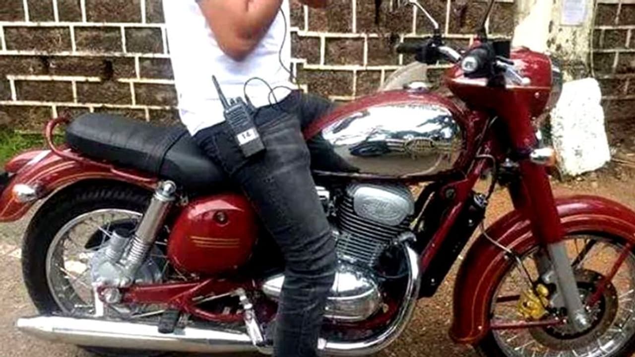 ಜಾವಾ ಮೋಟರ್ಬೈಕ್ ವೀಡಿಯೋ ಟೀಸರ್ ಬಿಡುಗಡೆ! ಜಾವಾ ಮೋಟರ್ಬೈಕ್ ವೀಡಿಯೋ ಟೀಸರ್ ಬಿಡುಗಡೆ!