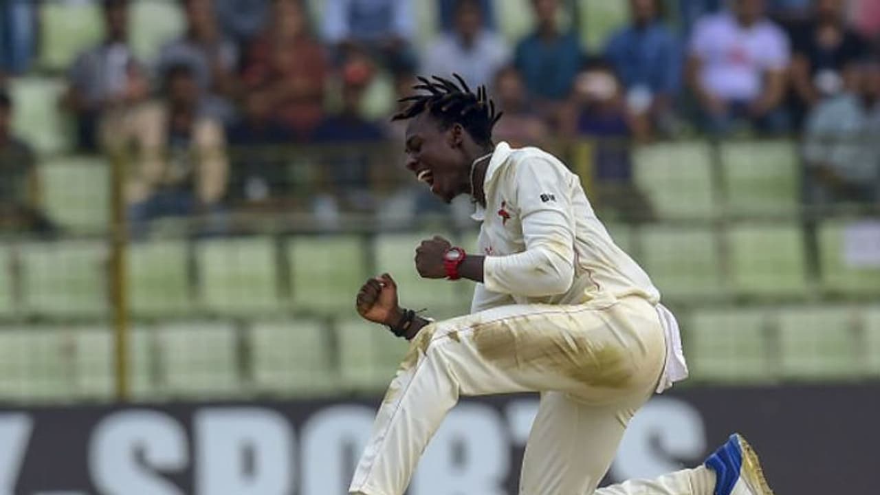 ಬಾಂಗ್ಲಾಗೆ ಶಾಕ್ ಕೊಟ್ಟು ಟೆಸ್ಟ್ ಗೆದ್ದ ಜಿಂಬಾಬ್ವೆ ಬಾಂಗ್ಲಾಗೆ ಶಾಕ್ ಕೊಟ್ಟು ಟೆಸ್ಟ್ ಗೆದ್ದ ಜಿಂಬಾಬ್ವೆ