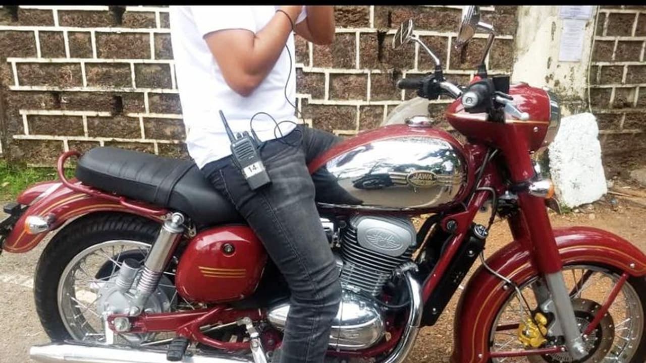 ಬಿಡುಗಡೆಗೂ ಮುನ್ನ ಜಾವಾ ಬೈಕ್ ಫೋಟೋ ಲೀಕ್ ಹೇಗಿದೆ ಬೈಕ್? ಬಿಡುಗಡೆಗೂ ಮುನ್ನ ಜಾವಾ ಬೈಕ್ ಫೋಟೋ ಲೀಕ್ ಹೇಗಿದೆ ಬೈಕ್?