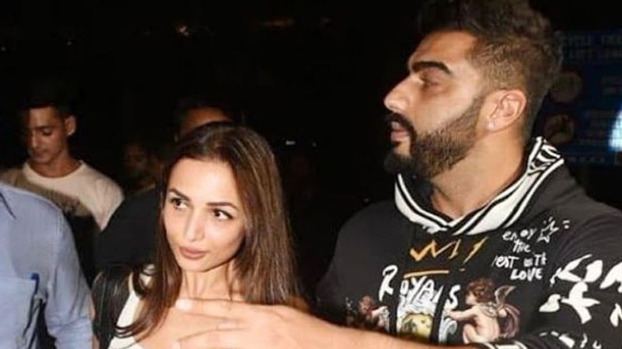 నేనున్నా కదా.. సీనియర్ నటికి కుర్ర హీరో భరోసా!