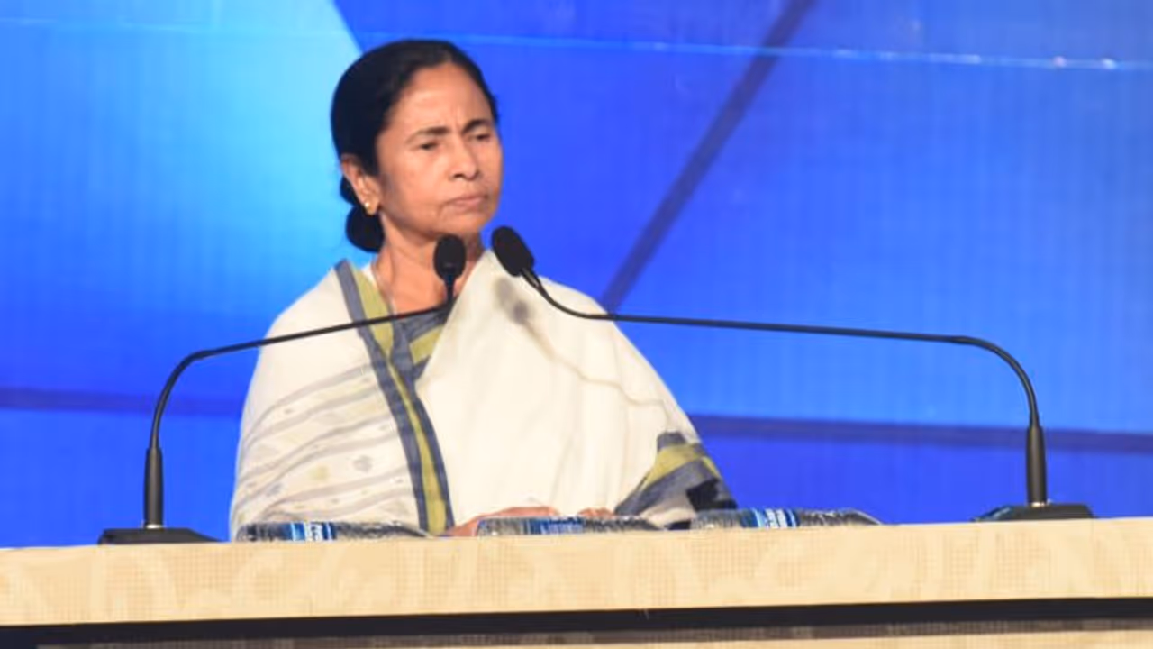 Mamata govt gets thorough dressing down in Supreme Court for neglecting judicial infrastructure