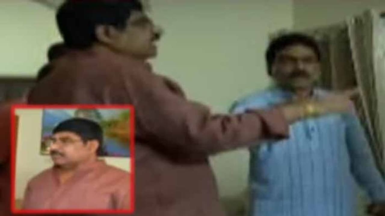 ల్యాండ్ వివాదం...బెదిరించి కాజేయాలని చూస్తున్నారు: జీపీ రెడ్డి ల్యాండ్ వివాదం...బెదిరించి కాజేయాలని చూస్తున్నారు: జీపీ రెడ్డి