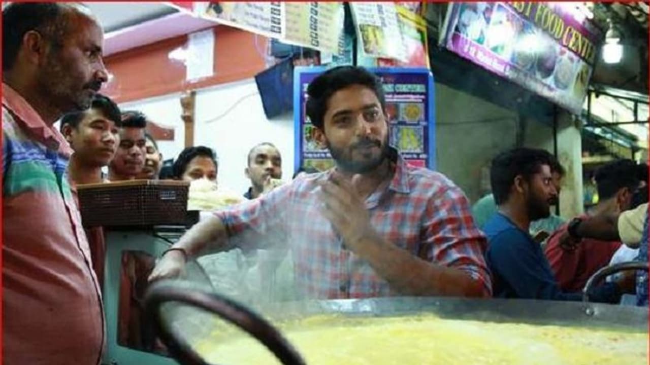 ಬೀದಿ ಬದಿ ಬಾದಾಮಿ ಹಾಲು ಮಾರಿದ ಡೈನಾಮಿಕ್ ಪ್ರಿನ್ಸ್!