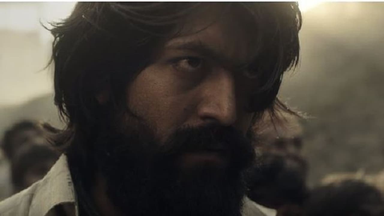 ಎದೆಯಲ್ಲಿ ಕಲ್ಲಿದ್ದೋನಿಗೆ ಇದೆಲ್ಲ ಅಂಟೋಲ್ಲ..ಖಡಕ್ ಡೈಲಾಗ್ಸ್ ಎದೆಯಲ್ಲಿ ಕಲ್ಲಿದ್ದೋನಿಗೆ ಇದೆಲ್ಲ ಅಂಟೋಲ್ಲ..ಖಡಕ್ ಡೈಲಾಗ್ಸ್