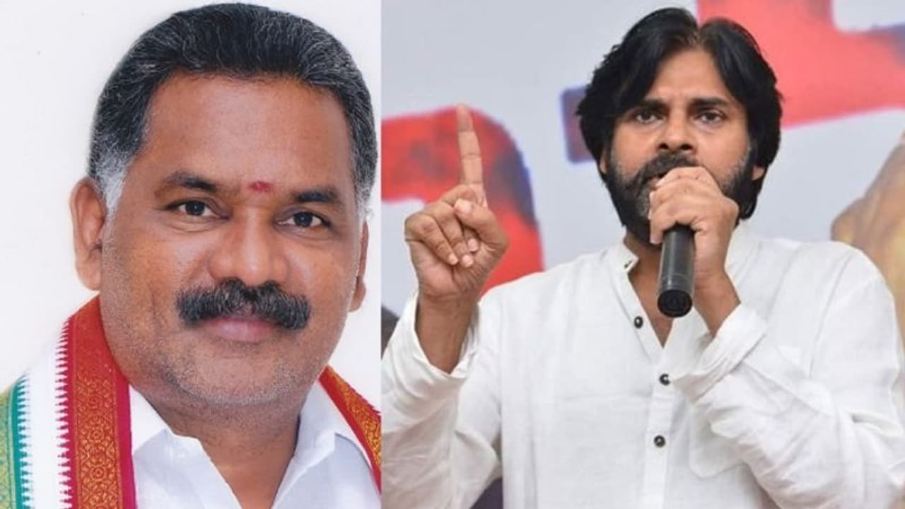 పవన్కు షాక్: వైఎస్ఆర్సీపీలోకి మాజీ మంత్రి బాలరాజు? పవన్కు షాక్: వైఎస్ఆర్సీపీలోకి మాజీ మంత్రి బాలరాజు?