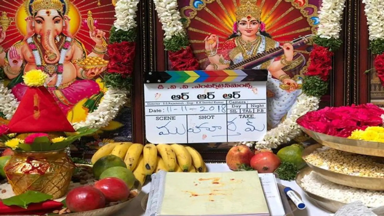 RRR లాంచ్: మొదటి అడుగు పడింది! RRR లాంచ్: మొదటి అడుగు పడింది!